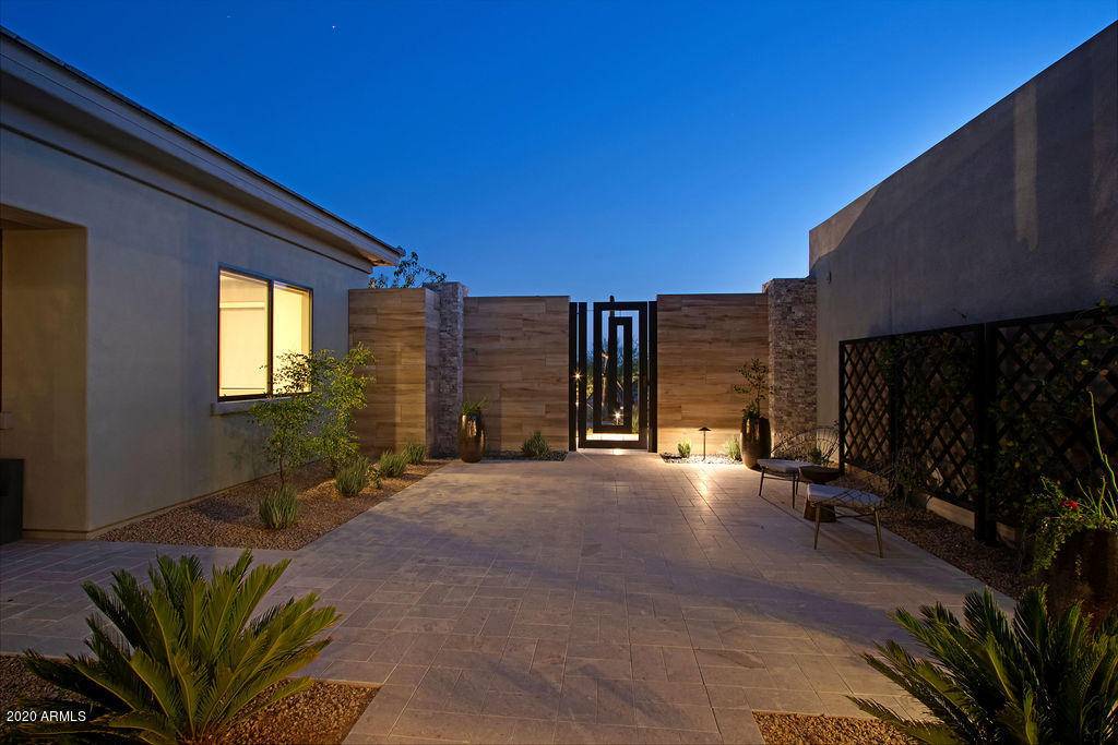 Scottsdale, AZ 85266,7130 E Navarro Court