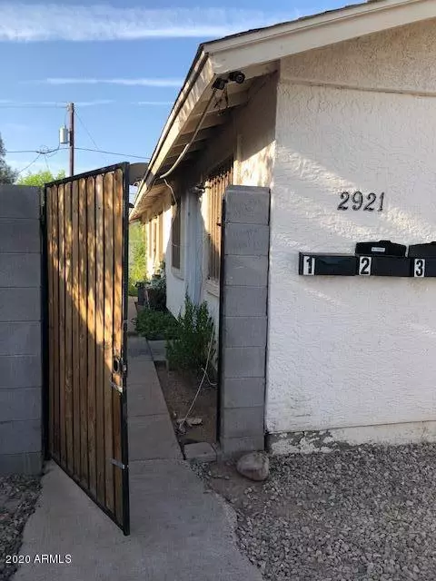 2921 E MOBILE Lane, Phoenix, AZ 85040