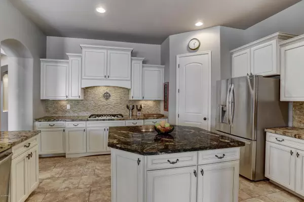 Queen Creek, AZ 85142,21180 E RUSSET Road