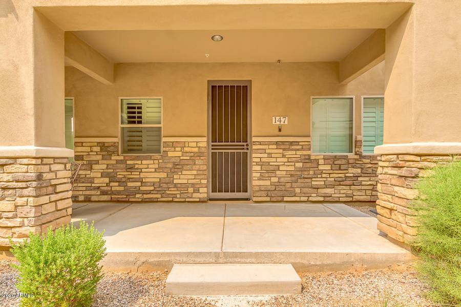 2821 S SKYLINE -- #147, Mesa, AZ 85212