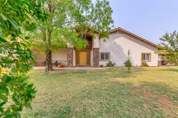 3011 N GILBERT Road, Mesa, AZ 85203