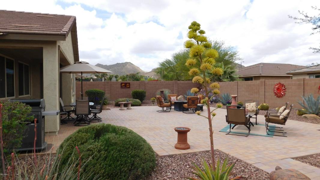 4382 W GOLDMINE MOUNTAIN Drive, Queen Creek, AZ 85144