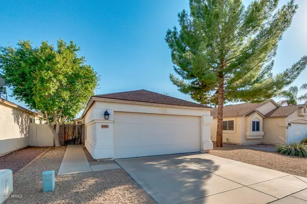 4015 W FALLEN LEAF Lane, Glendale, AZ 85310