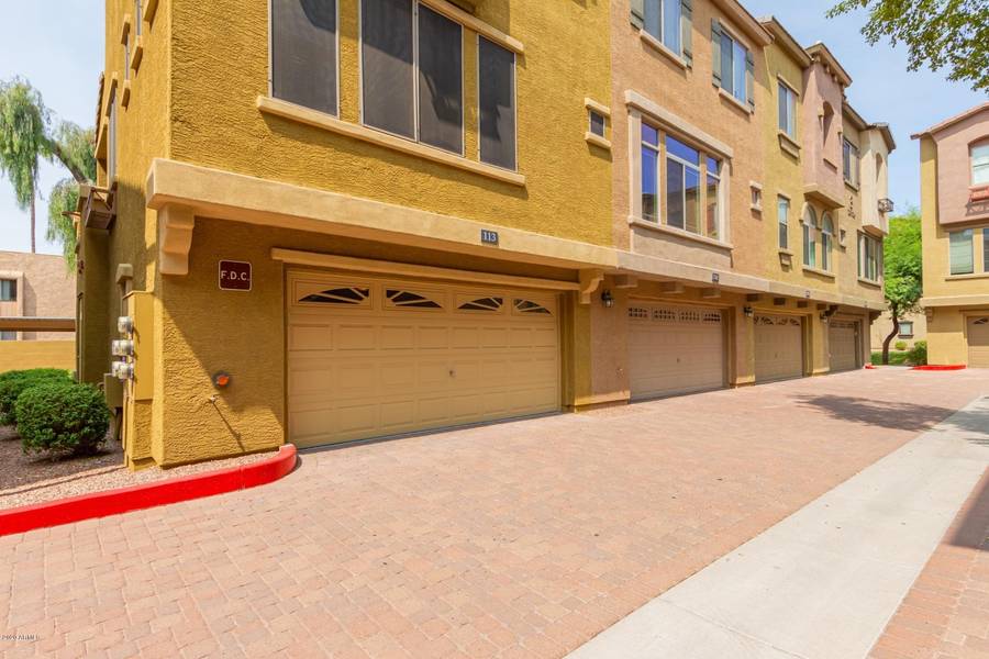 3250 W GREENWAY Road #113, Phoenix, AZ 85053