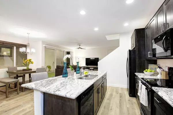 Phoenix, AZ 85028,11900 N 32ND Street #12