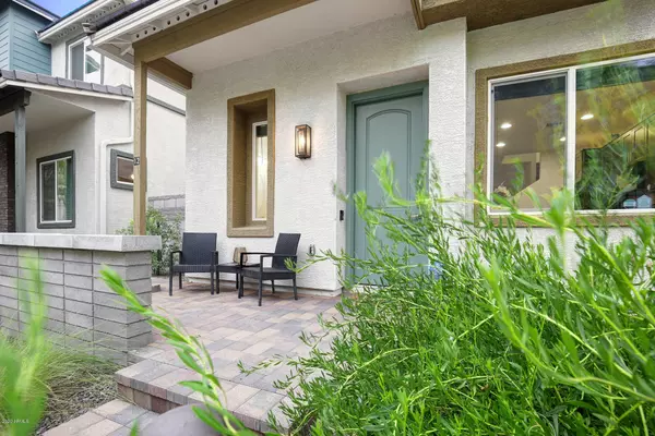 Phoenix, AZ 85028,11900 N 32ND Street #12