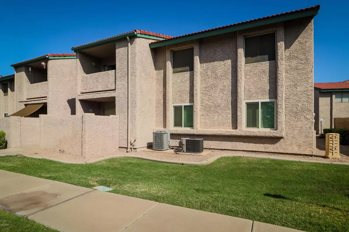 Mesa, AZ 85210,623 W GUADALUPE Road #132