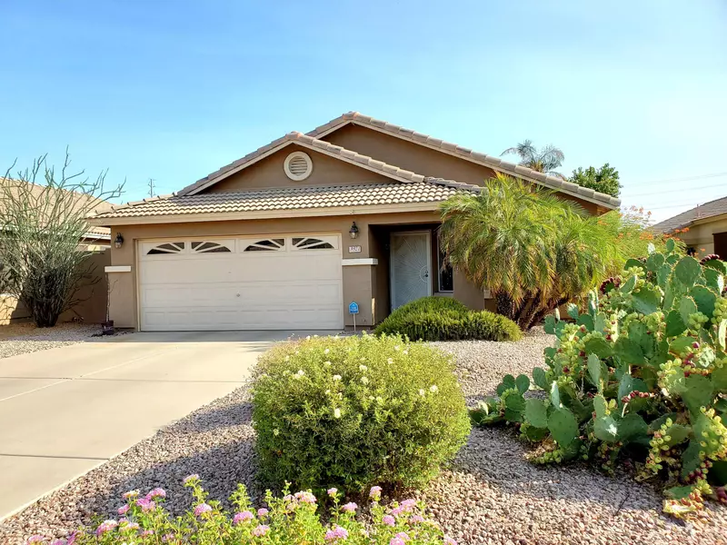 3921 E REDFIELD Court, Gilbert, AZ 85234