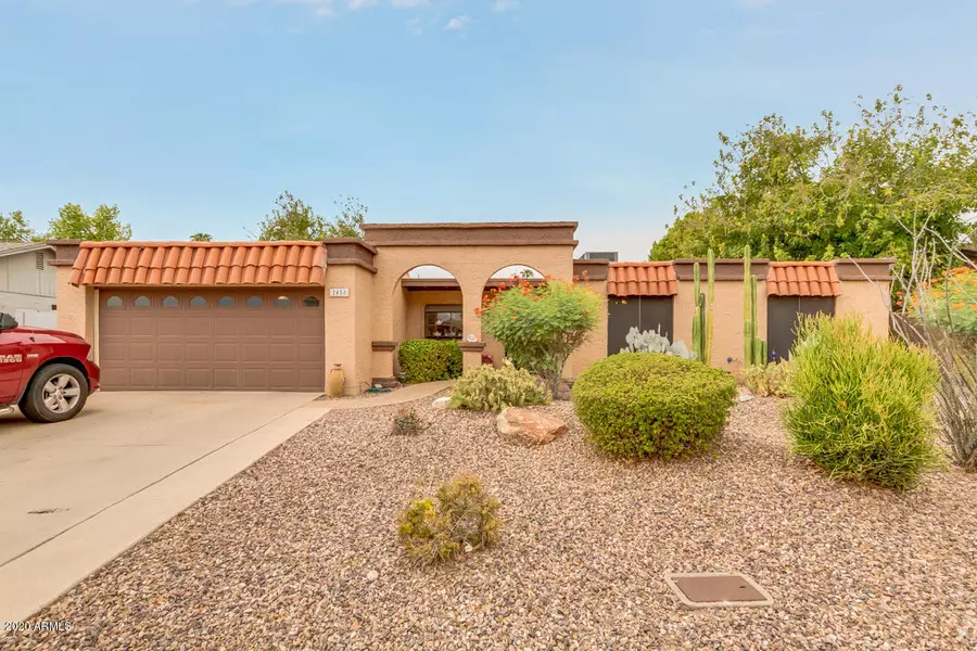 2458 W PORTOBELLO Avenue, Mesa, AZ 85202