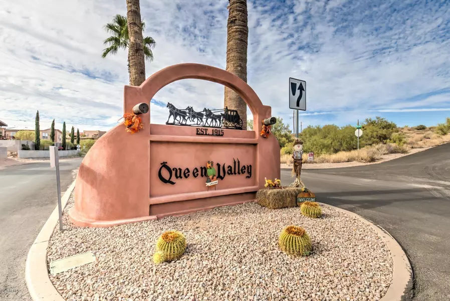 299 W MORRIS Drive #33, Queen Valley, AZ 85118