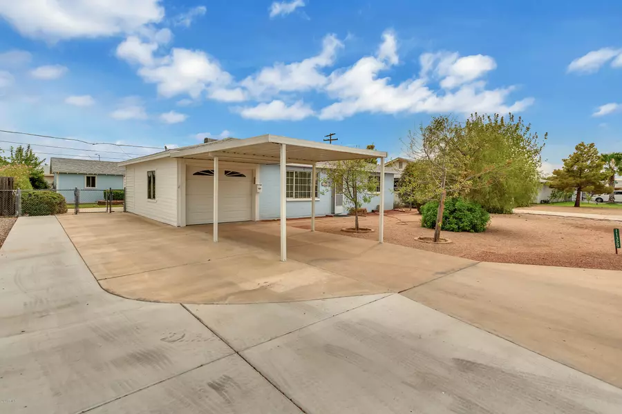 11329 W DULUTH Avenue, Youngtown, AZ 85363