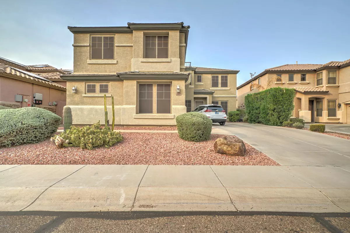 Phoenix, AZ 85045,2820 W COTTONWOOD Lane