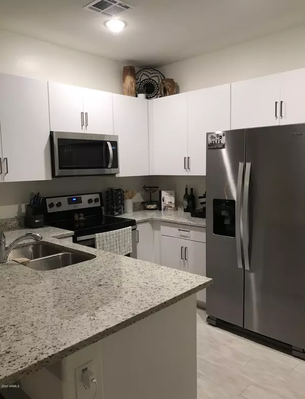 2351 E HIDALGO Avenue, Phoenix, AZ 85040