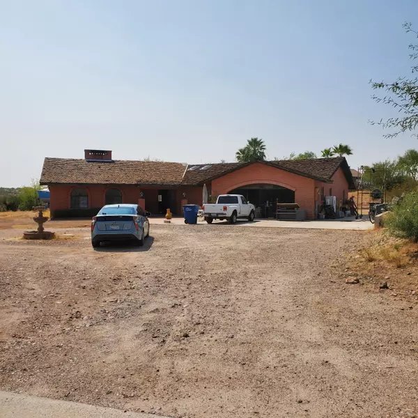 870 S MARIPOSA Drive, Wickenburg, AZ 85390