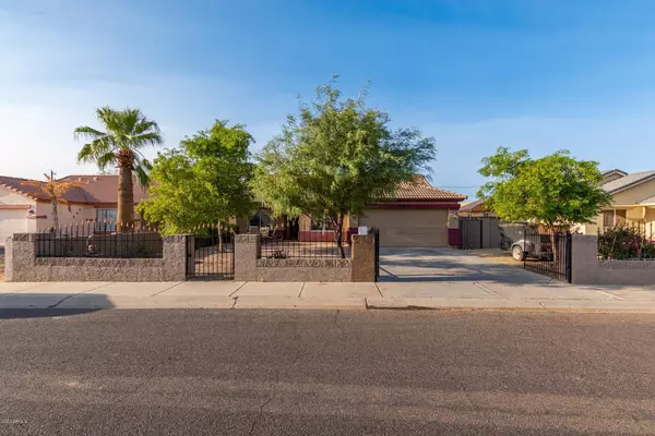 2924 E MOBILE Lane, Phoenix, AZ 85040