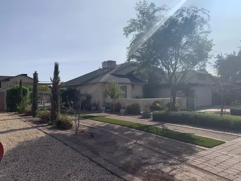 8963 W MARYLAND Avenue, Glendale, AZ 85305