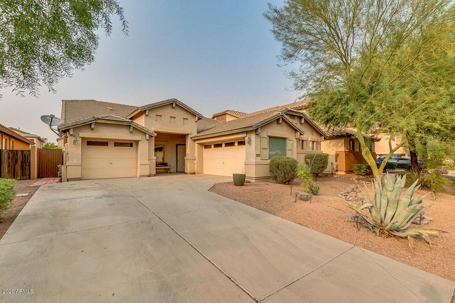 124 W RED MESA Trail, San Tan Valley, AZ 85143