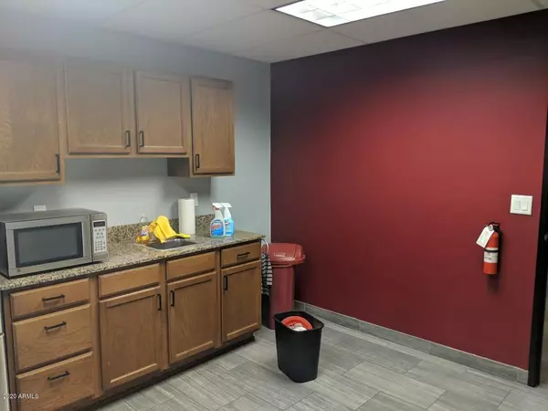 Glendale, AZ 85303,7615 N 75TH Avenue #108