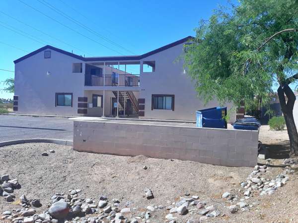 Apache Junction, AZ 85119,414 E 10TH Street