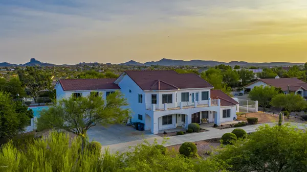 2075 W SILVERLODE Drive, Wickenburg, AZ 85390