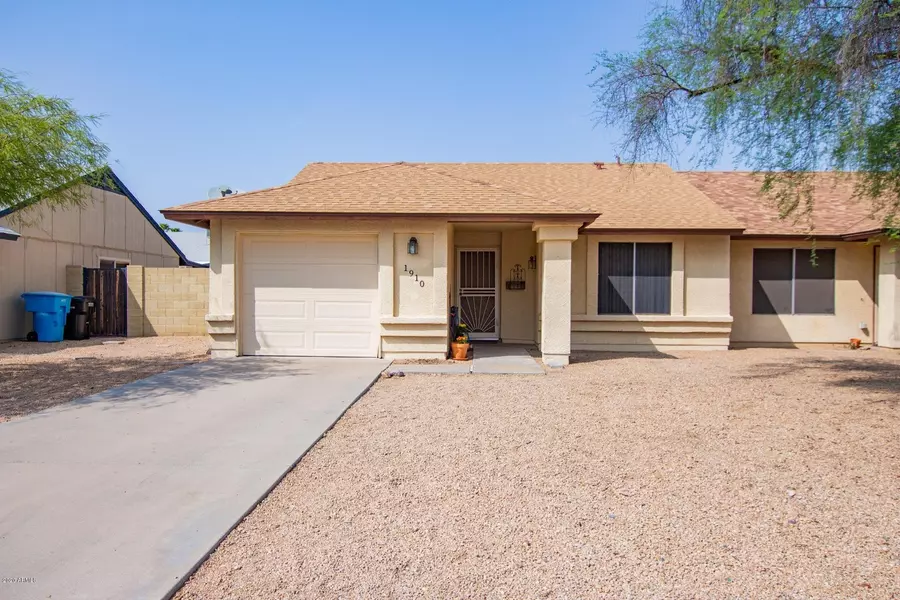 1910 E SANDRA Terrace, Phoenix, AZ 85022