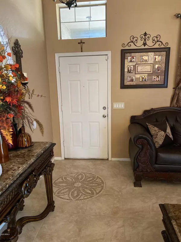 Tolleson, AZ 85353,10529 W HILTON Avenue