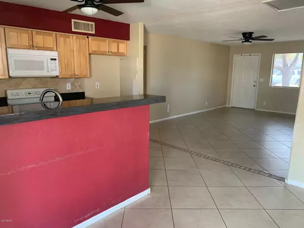 Mesa, AZ 85201,707 N Macdonald --