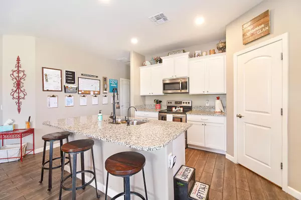 Queen Creek, AZ 85144,4059 W GOLDMINE MOUNTAIN Drive