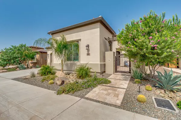 848 E GARDEN BASKET Drive, San Tan Valley, AZ 85140