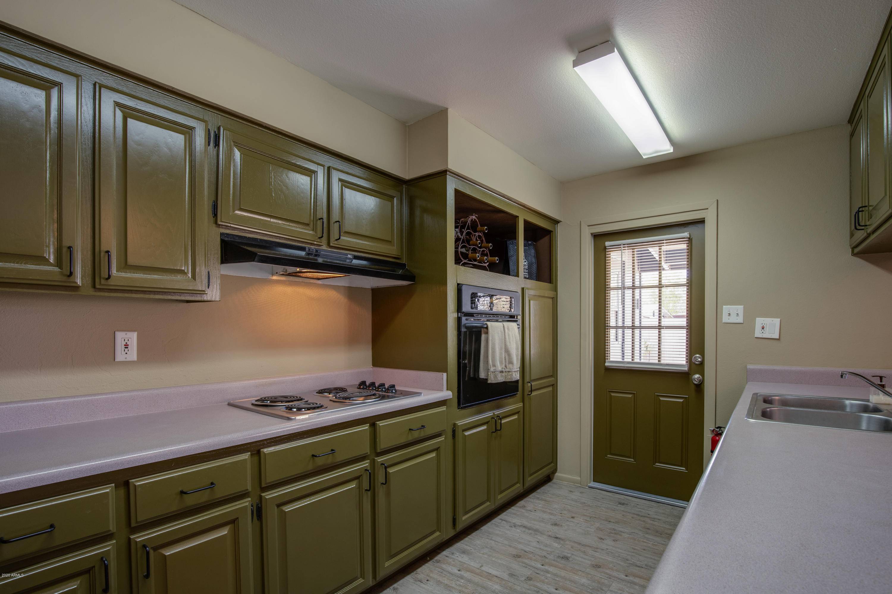 Tempe, AZ 85282,1240 E VERLEA Drive