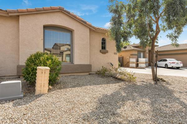 Peoria, AZ 85381,8779 W WINDSOR Drive