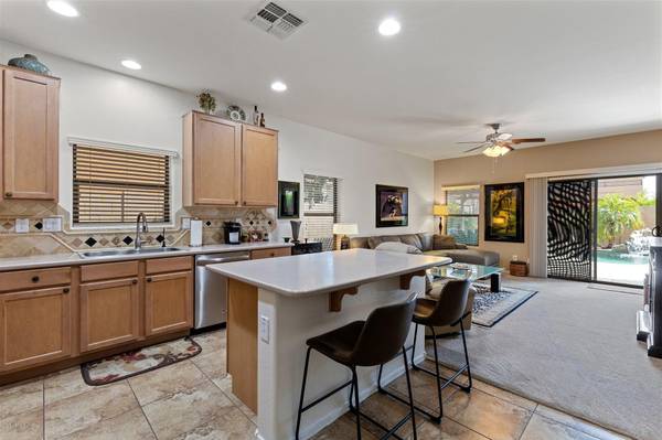 Gold Canyon, AZ 85118,18137 E EL VIEJO DESIERTO --