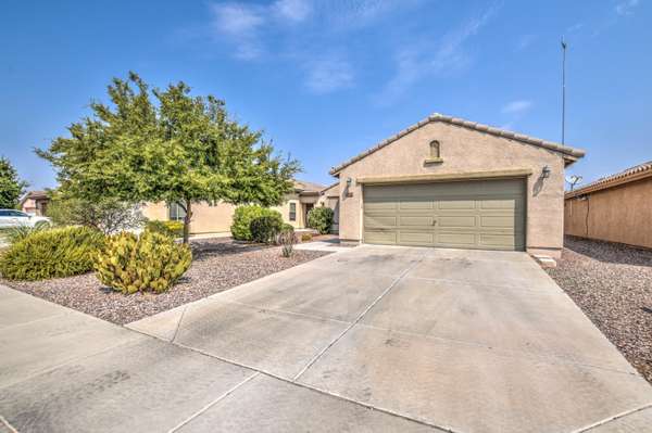 San Tan Valley, AZ 85143,1152 W DESERT SEASONS Drive