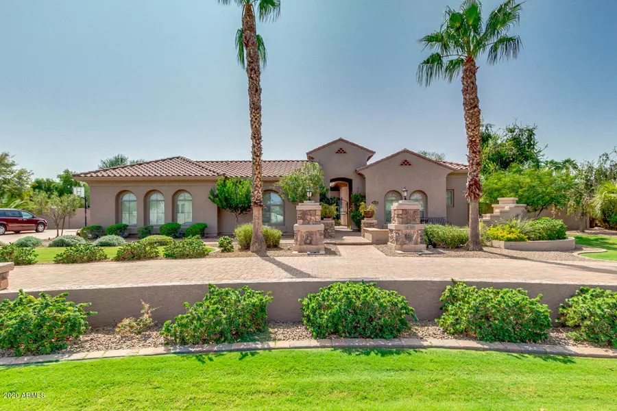 6570 S DELMAR Place, Gilbert, AZ 85298