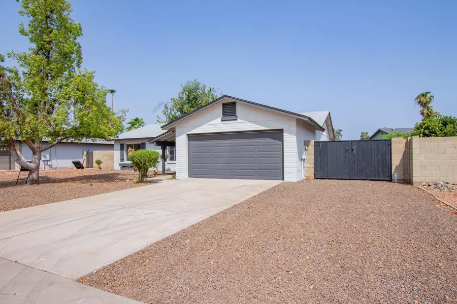 4228 W DIANA Avenue, Phoenix, AZ 85051