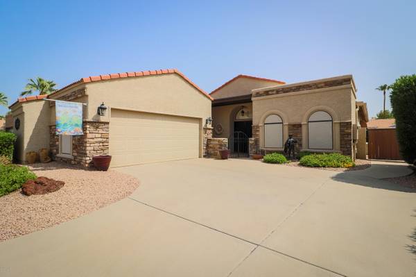 25251 S CLOVERLAND Drive, Sun Lakes, AZ 85248