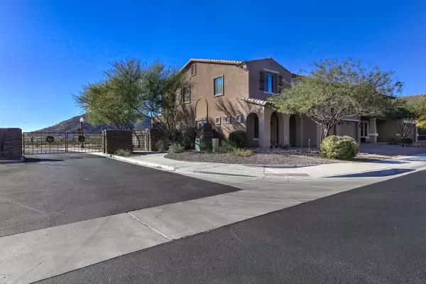 Peoria, AZ 85383,8233 W ROCK SPRINGS Drive