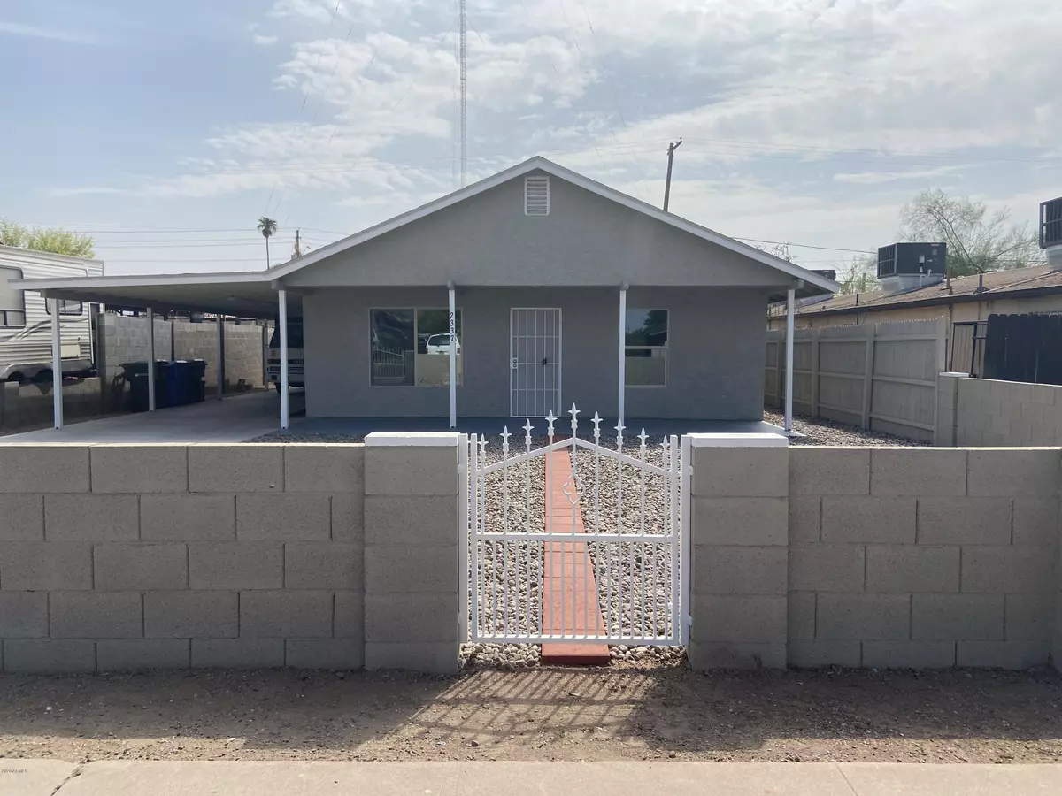 Phoenix, AZ 85009,2337 W MARICOPA Street