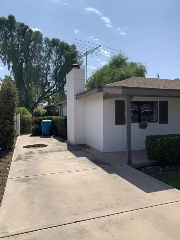 Phoenix, AZ 85013,823 W TUCKEY Lane