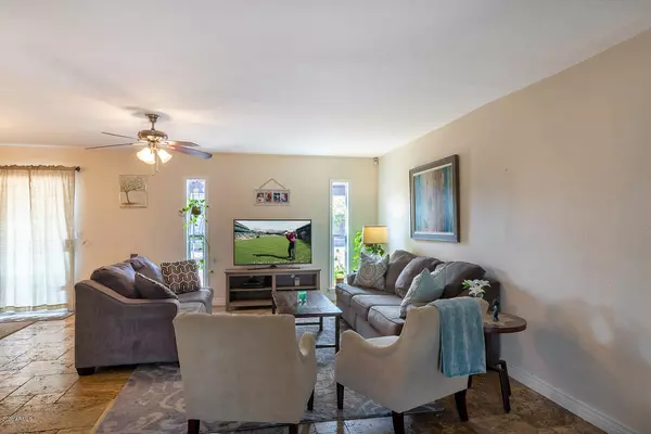 3927 E WETHERSFIELD Road, Phoenix, AZ 85032