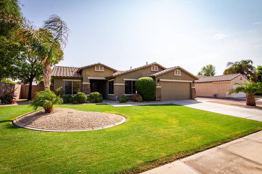 2585 E MORGAN Drive, Gilbert, AZ 85295