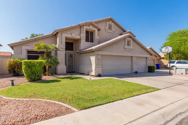 Chandler, AZ 85226,952 N LAKESHORE Place