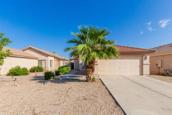 San Tan Valley, AZ 85140,950 E MONTELEONE Street