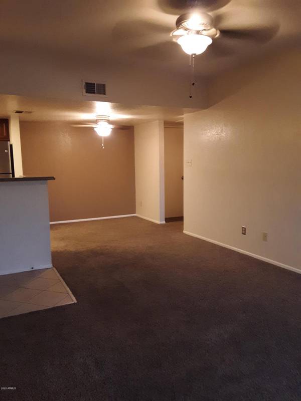 Glendale, AZ 85304,5757 W EUGIE Avenue #2085