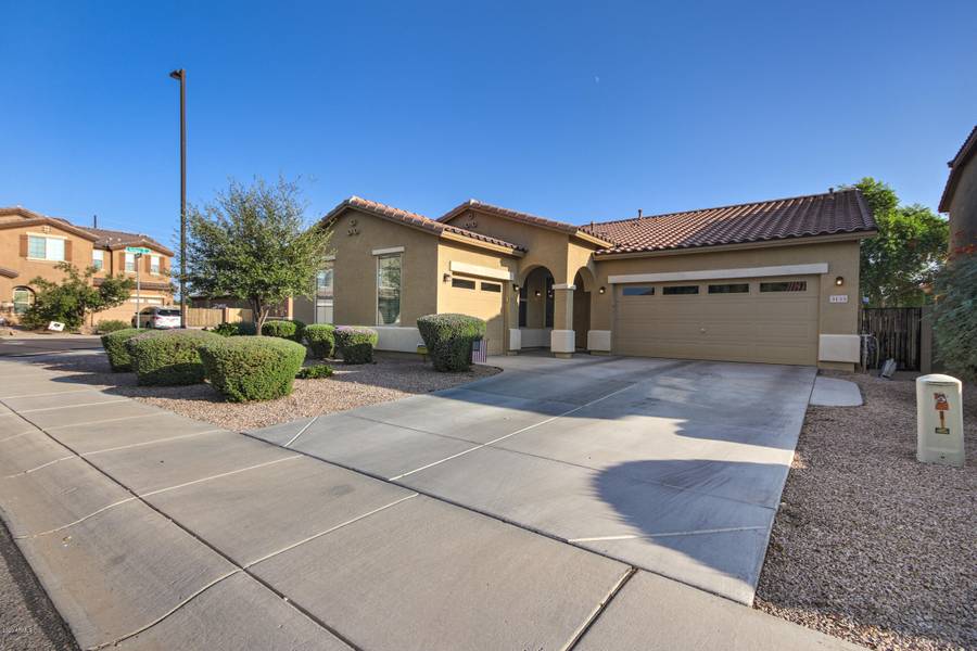 3135 E RIDGEWOOD Lane, Gilbert, AZ 85298