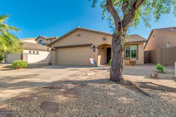 San Tan Valley, AZ 85143,1457 E DESERT HOLLY Drive