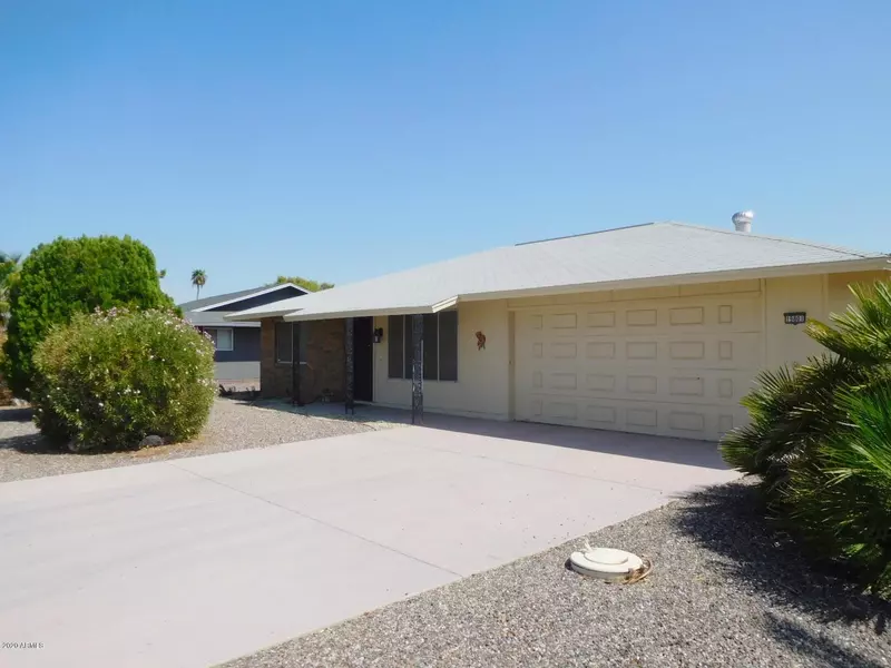 19801 N SIGNAL BUTTE Circle, Sun City, AZ 85373