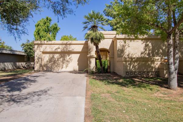 Scottsdale, AZ 85258,8156 E DEL CUARZO Drive