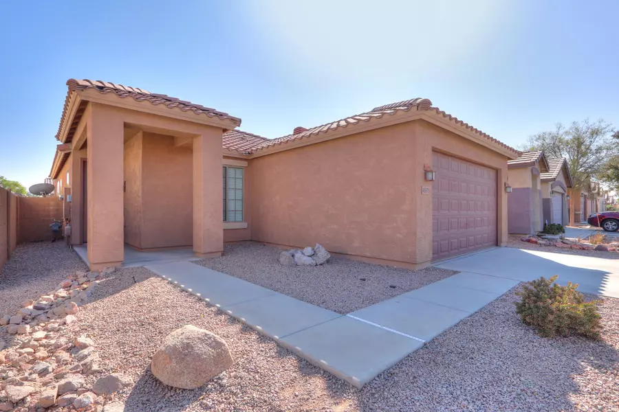 45975 W HOLLY Drive, Maricopa, AZ 85139