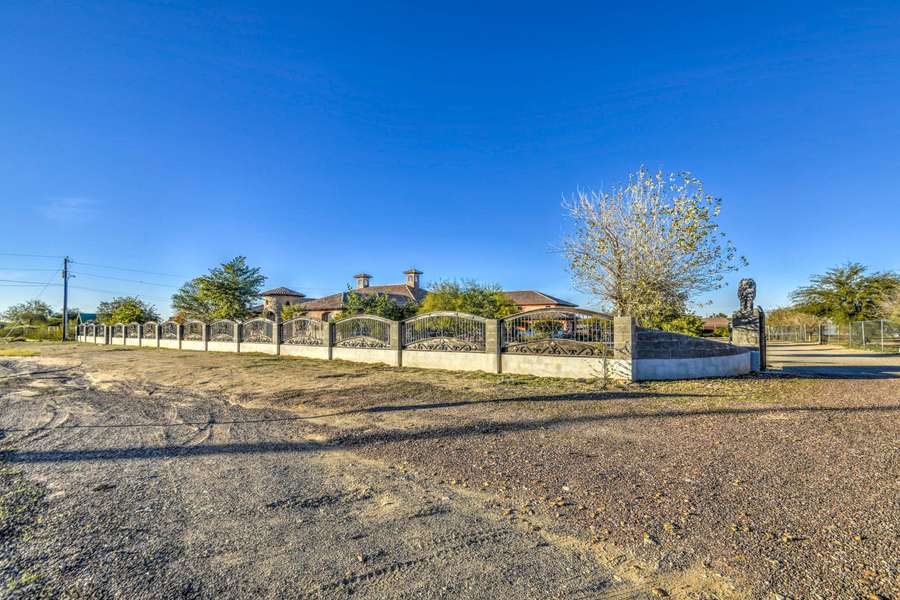 7262 W HUNT Highway, Queen Creek, AZ 85144